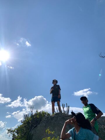 Hiking up Mushimbile with the Simbeyes